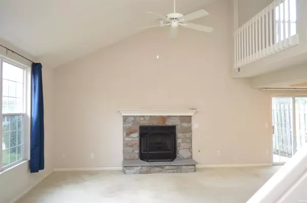 Fort Wayne, IN 46835,5522 Thornbriar Lane