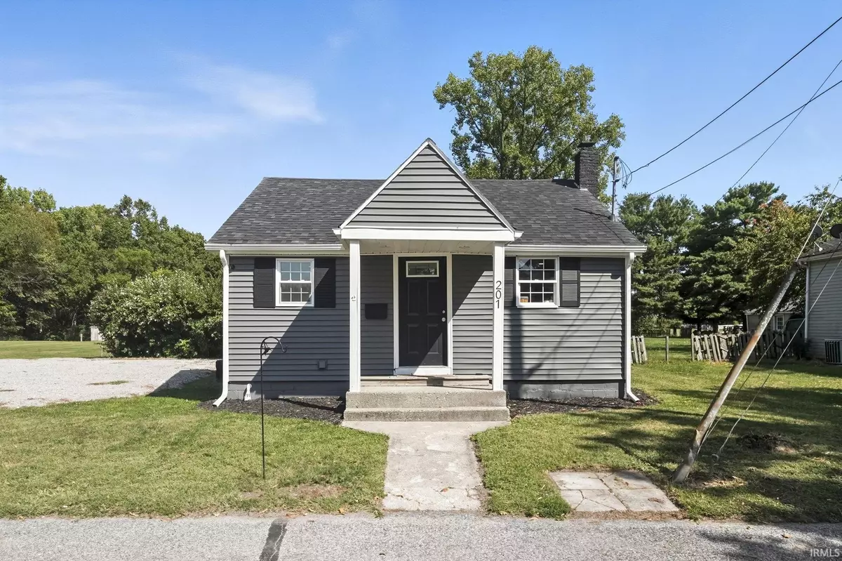 Churubusco, IN 46723,201 East Street