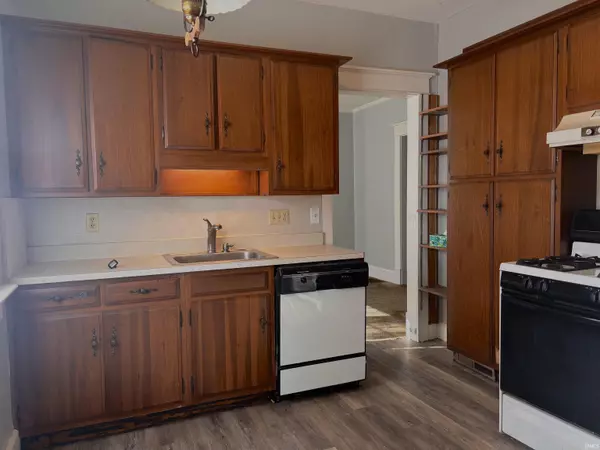 Muncie, IN 47303,908 W Neely Avenue