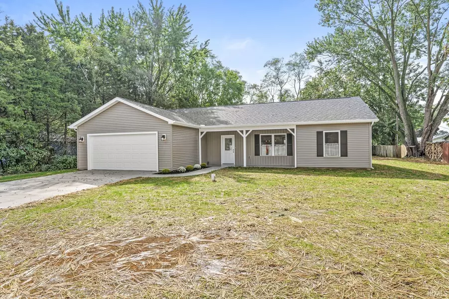 29698 San Lucia Drive, Elkhart, IN 46514-1010