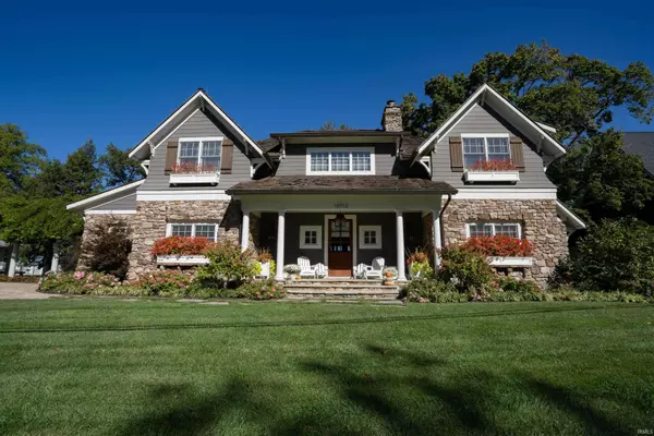 10712 N South Shore Drive, Syracuse, IN 46567