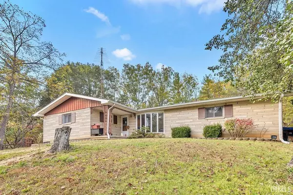 1617 vinegar hill Road, Bedford, IN 47421