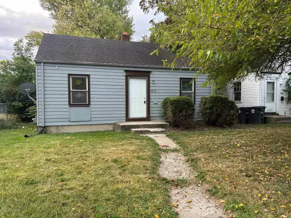 2910 Chestnut Street, Fort Wayne, IN 46803-2718