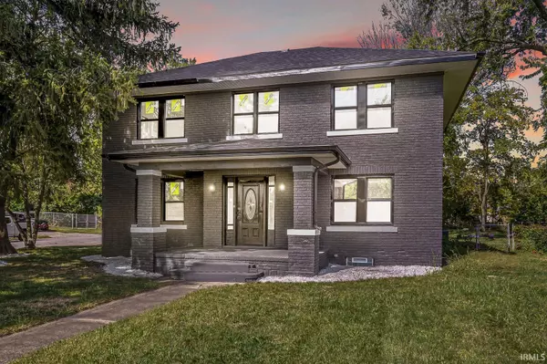 2733 W Lincoln Way, South Bend, IN 46628-1939