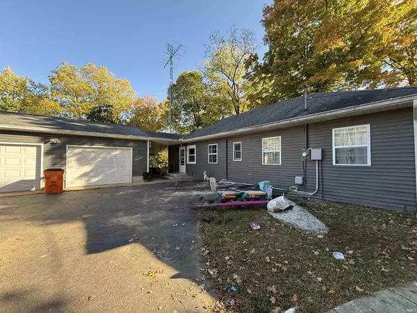 3461 W Delaware Road, Logansport, IN 46947