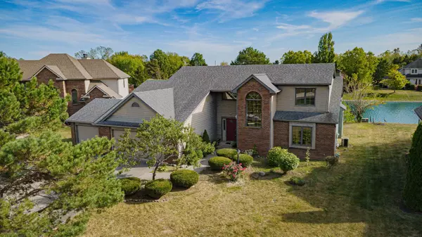 9818 Sea View Cove, Fort Wayne, IN 46835