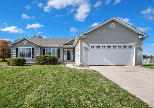 51175 Kendallwood Drive, Granger, IN 46530-4885