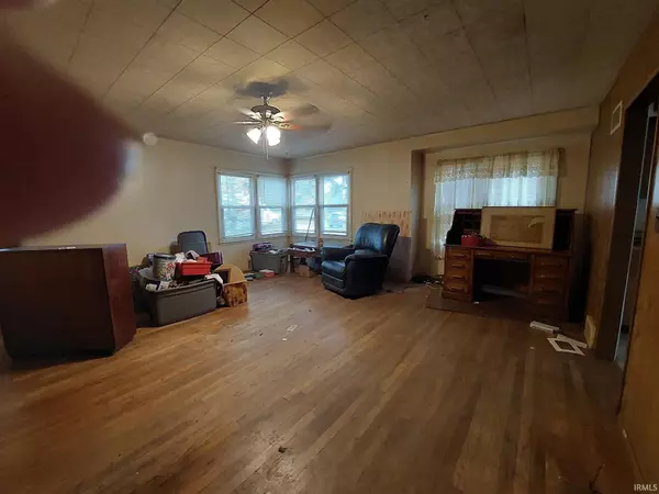 Brookston, IN 47923-8306,701 S Davis Street