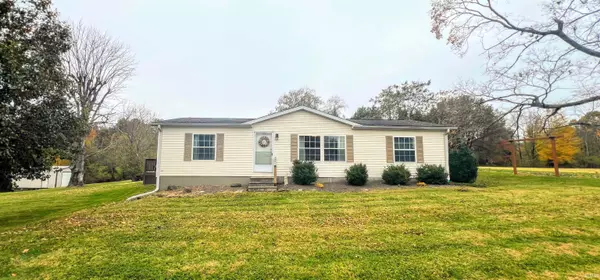 3582 Troy Road, Washington, IN 47501