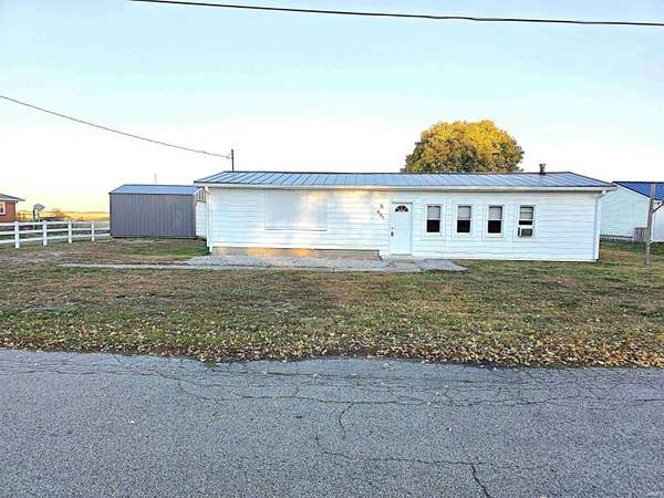 621 N North Street, Sharpsville, IN 46068
