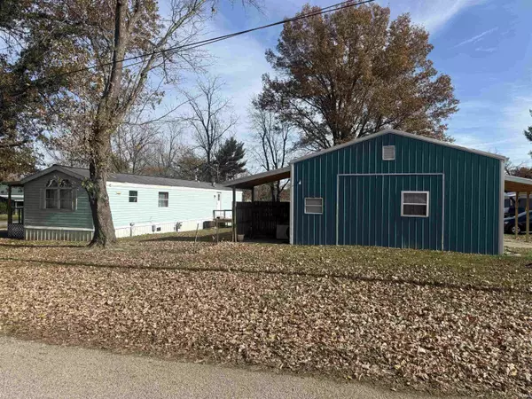 803 & 805 REASON Avenue #INCLUDES 111 TRUELOVE RD, Loogootee, IN 47553