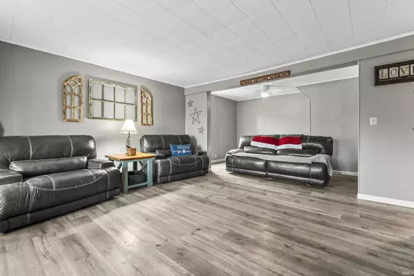 Warsaw, IN 46580,815 E Smith Street