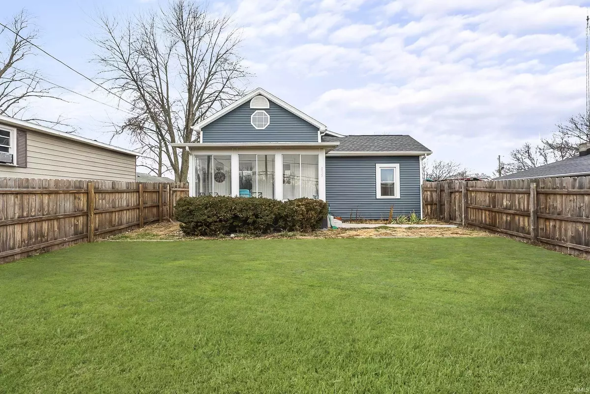 Warsaw, IN 46580,815 E Smith Street