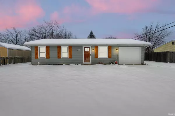8108 Newfield Drive, Fort Wayne, IN 46815