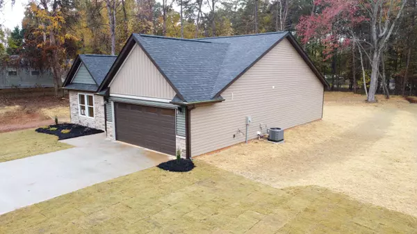 Chesnee, SC 29323,220 Pine Grove Cir