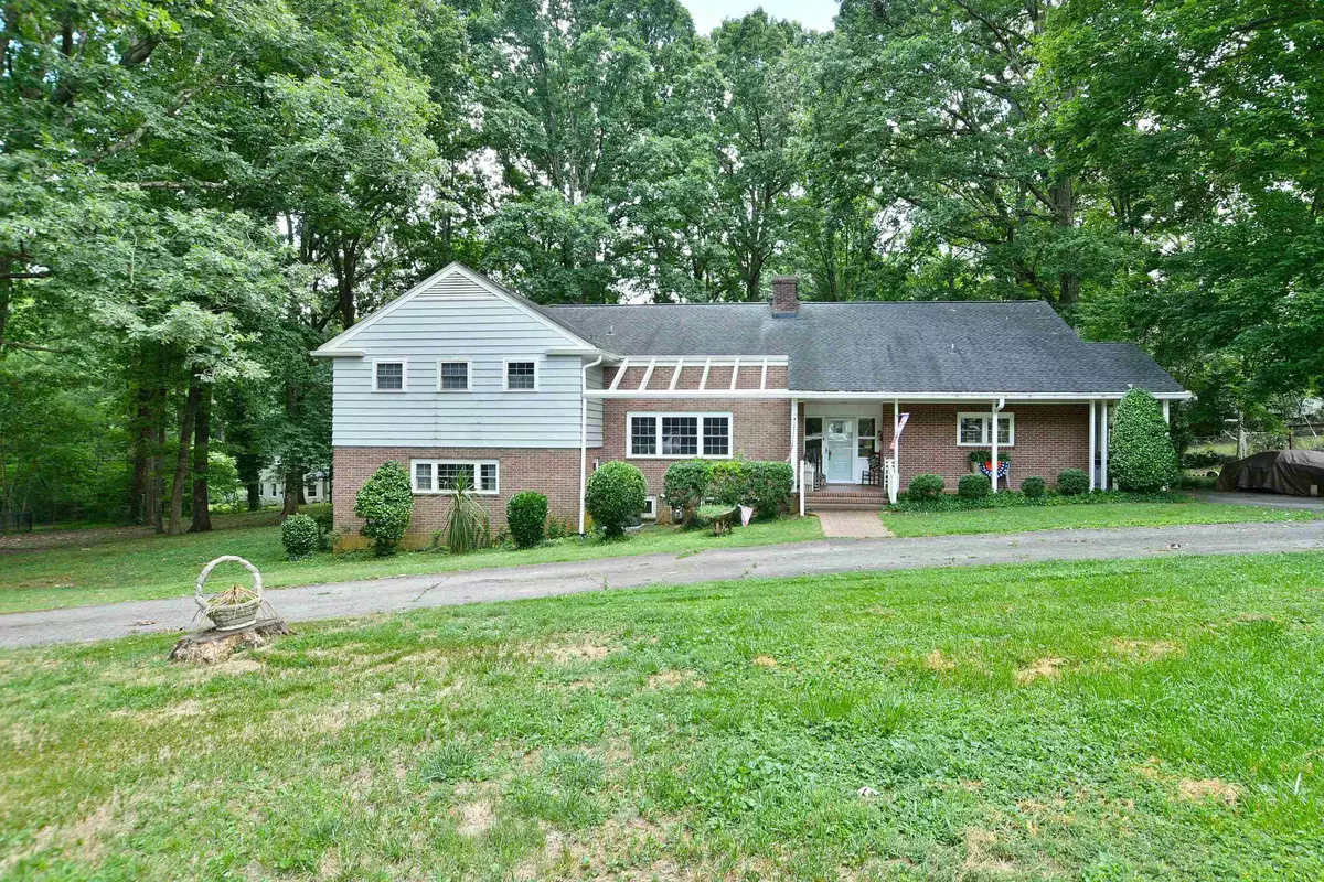 Spartanbur, SC 29302,104 Dalewood Drive