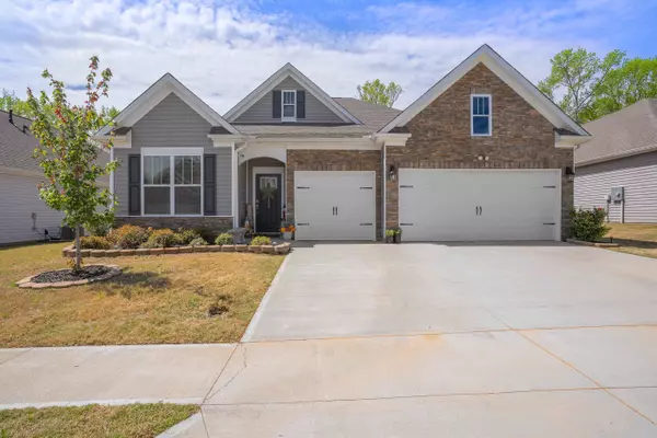 123 Yellow Fox Road, Greer, SC 29650