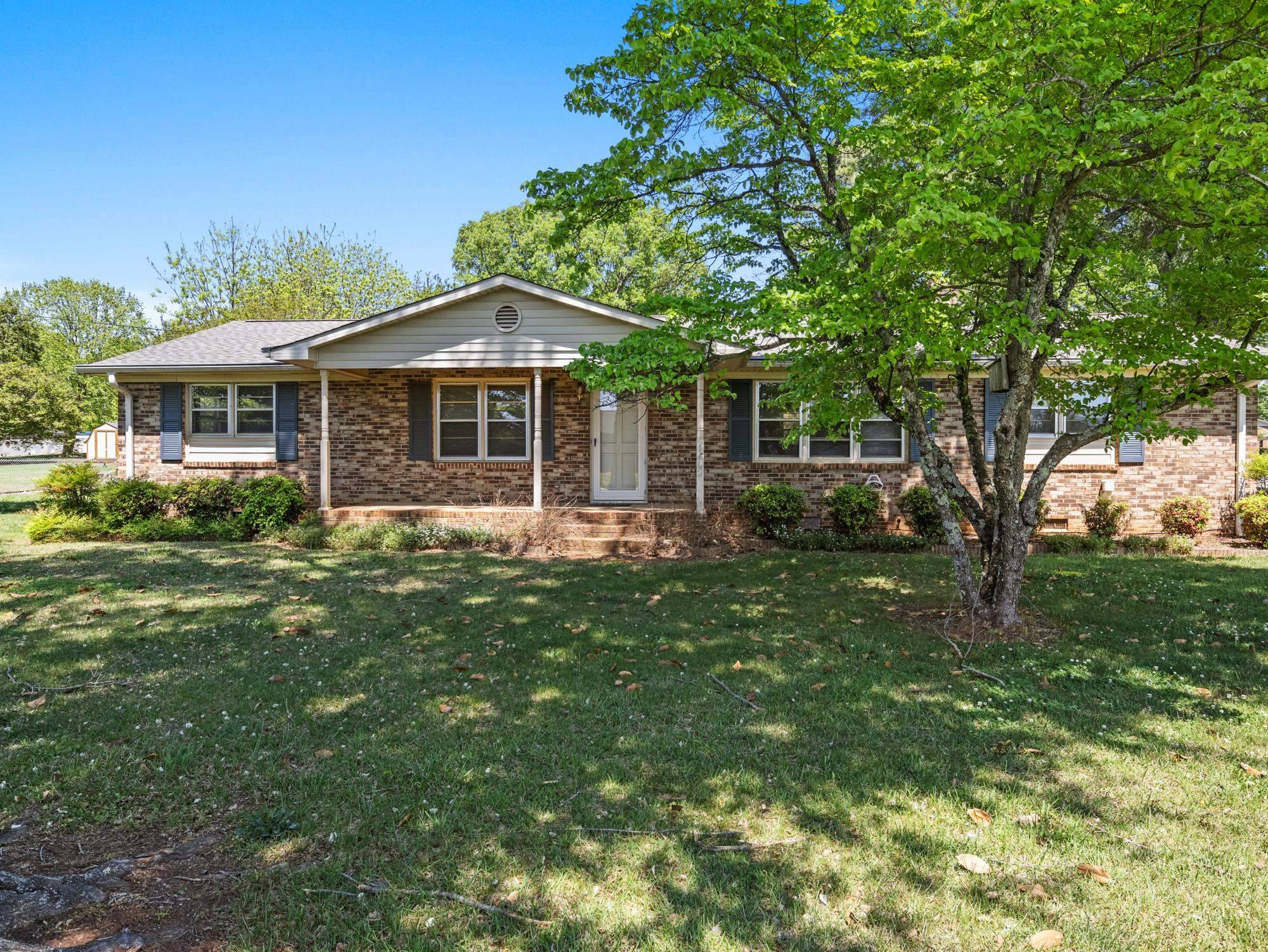 1402 Old Converse Road, Spartanburg, SC 29307-4443