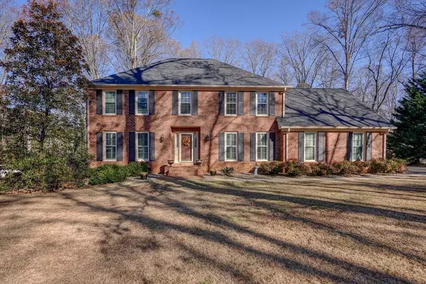 144 Woodridge Drive,  Spartanburg,  SC 29301