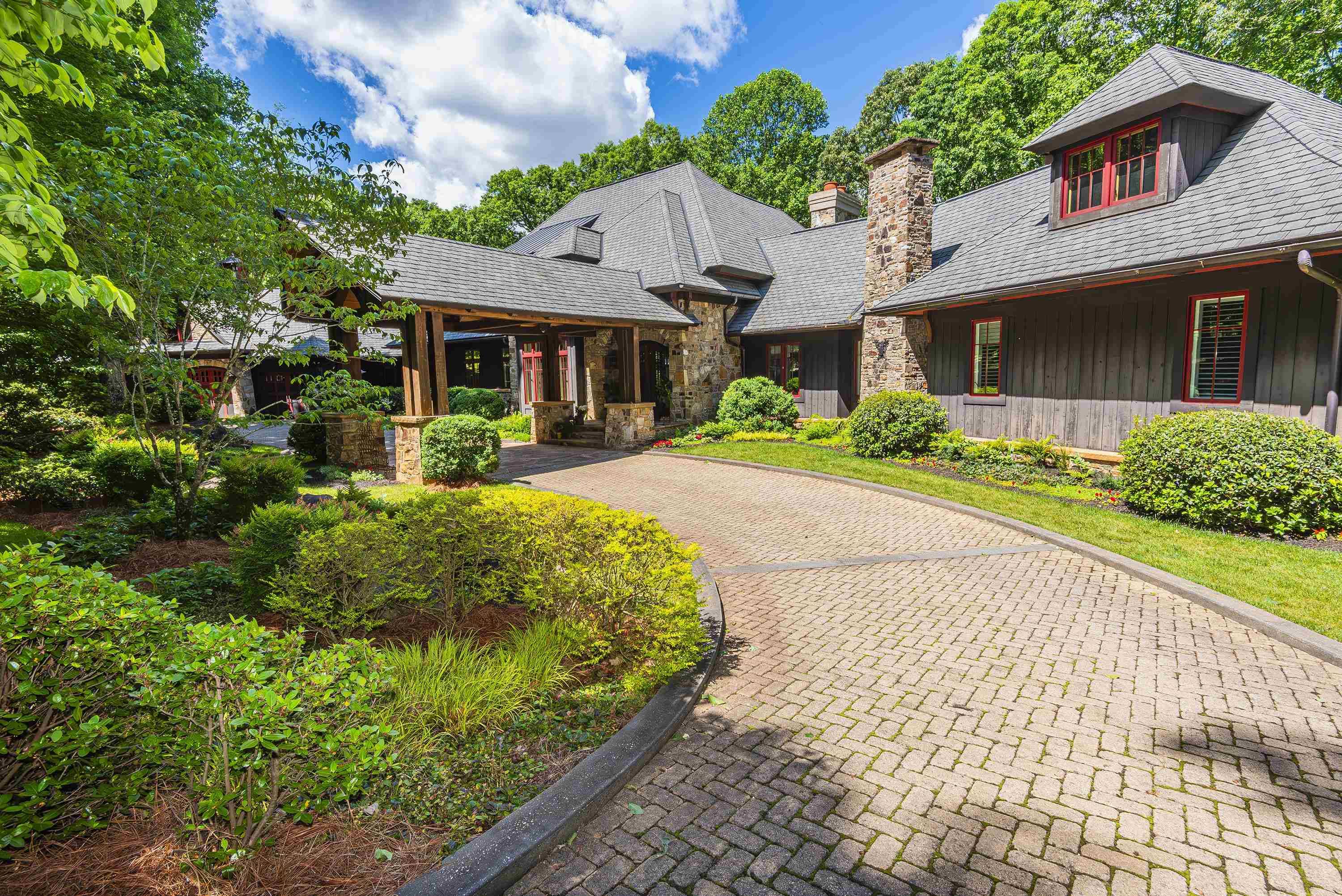 900 Fairview Farms Road, Campobello, SC 29332