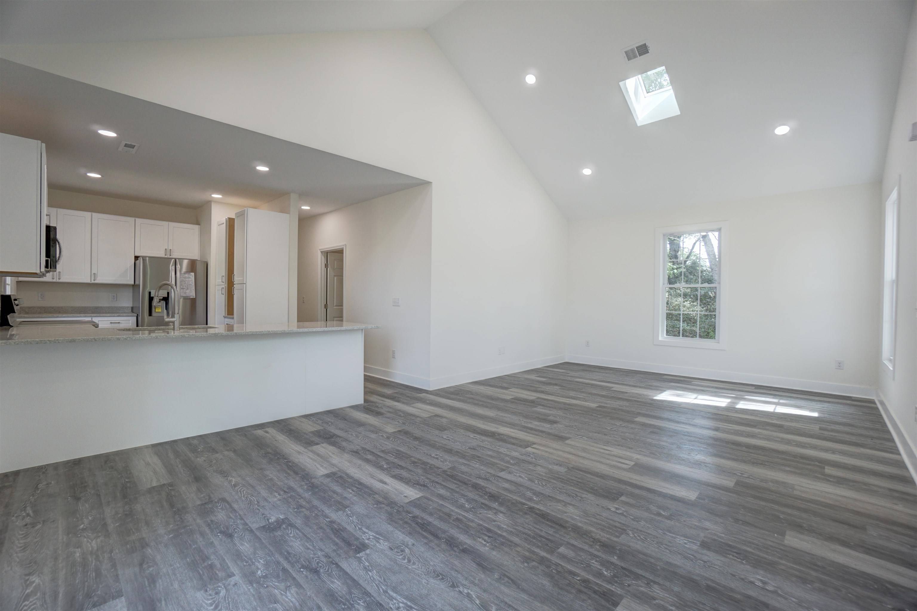 Wellford, SC 29385,127 Edge Street