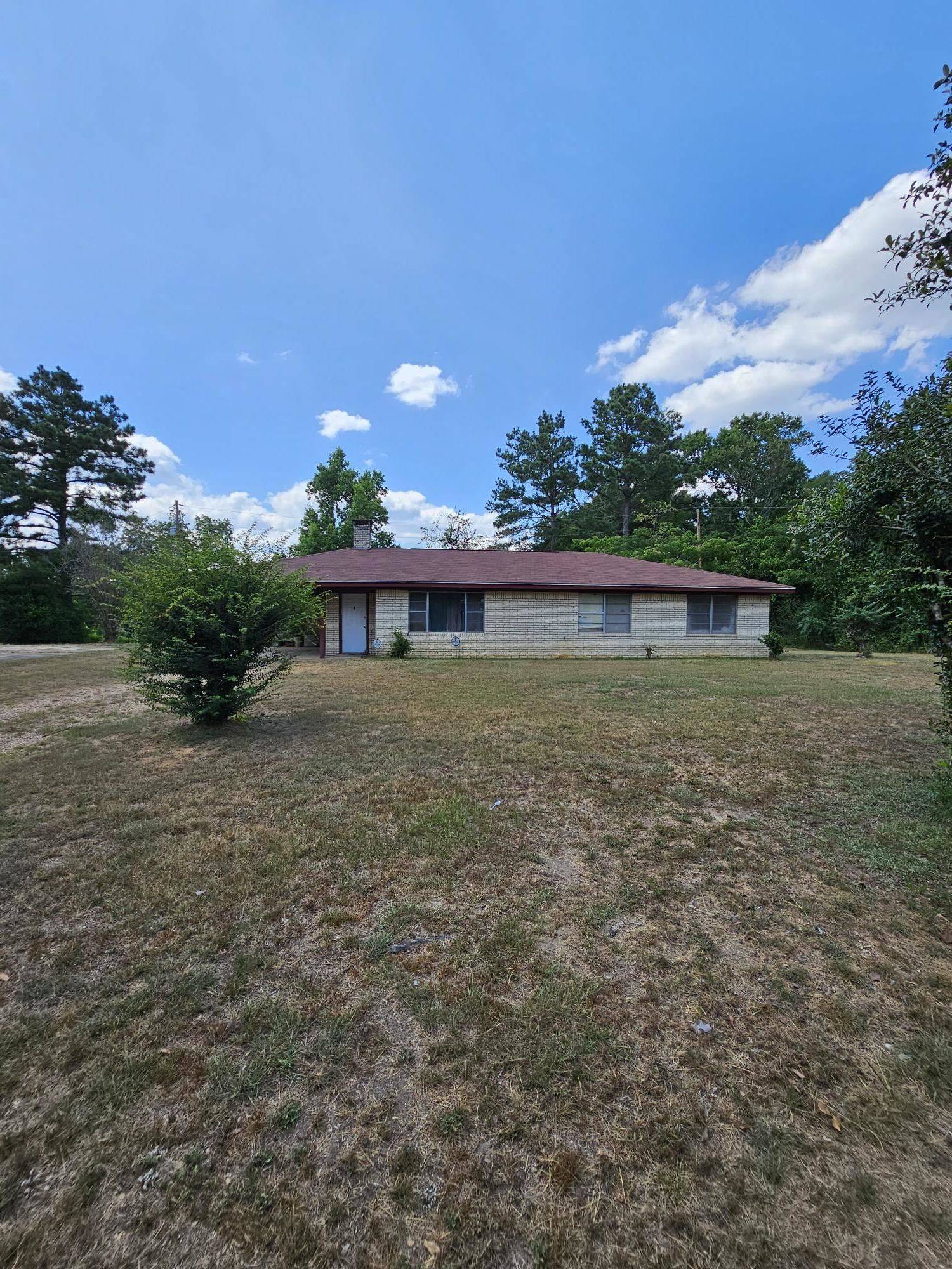Newton, TX 75966,109 Lincoln St.