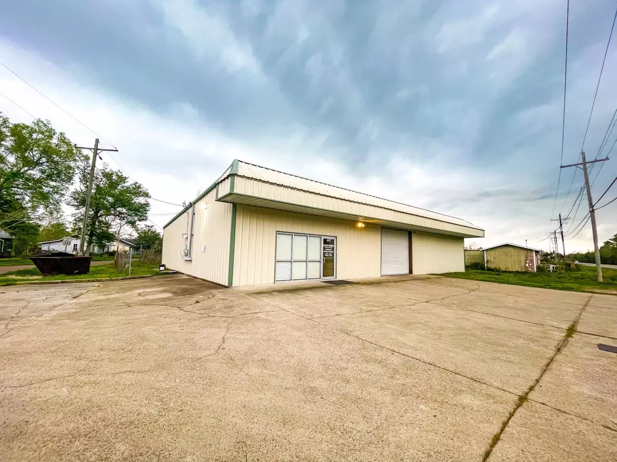 Vidor, TX 77662,415 Hwy 90