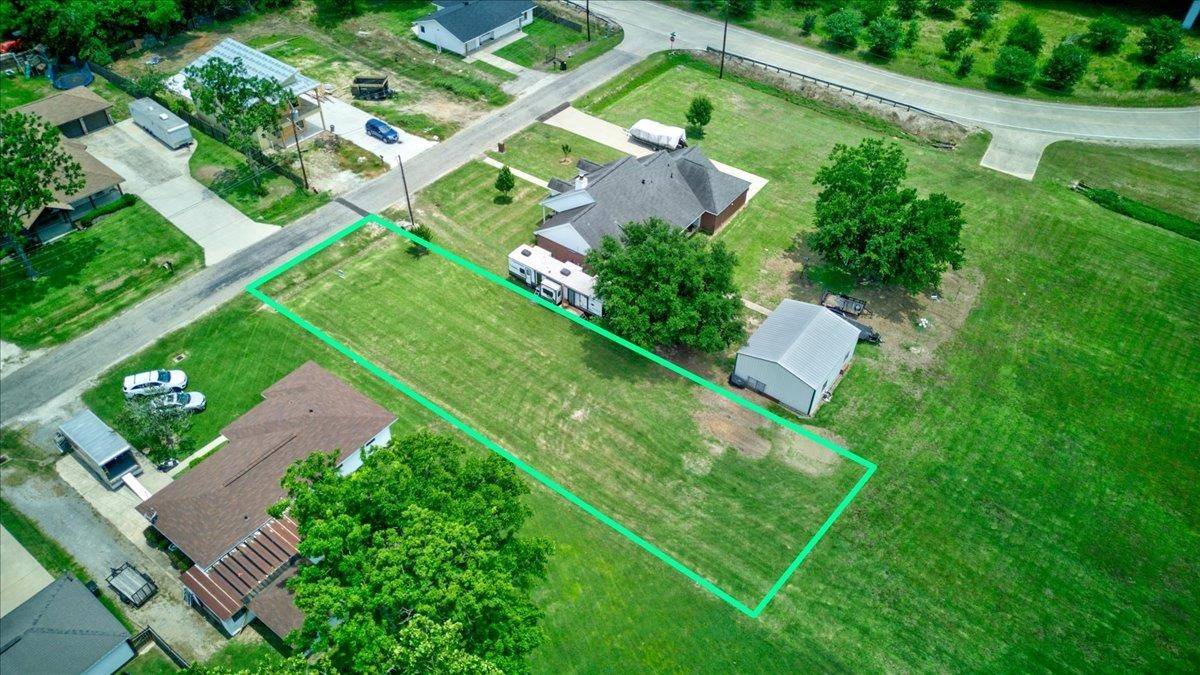 Port Neches, TX 77651,1005 Van Ave.