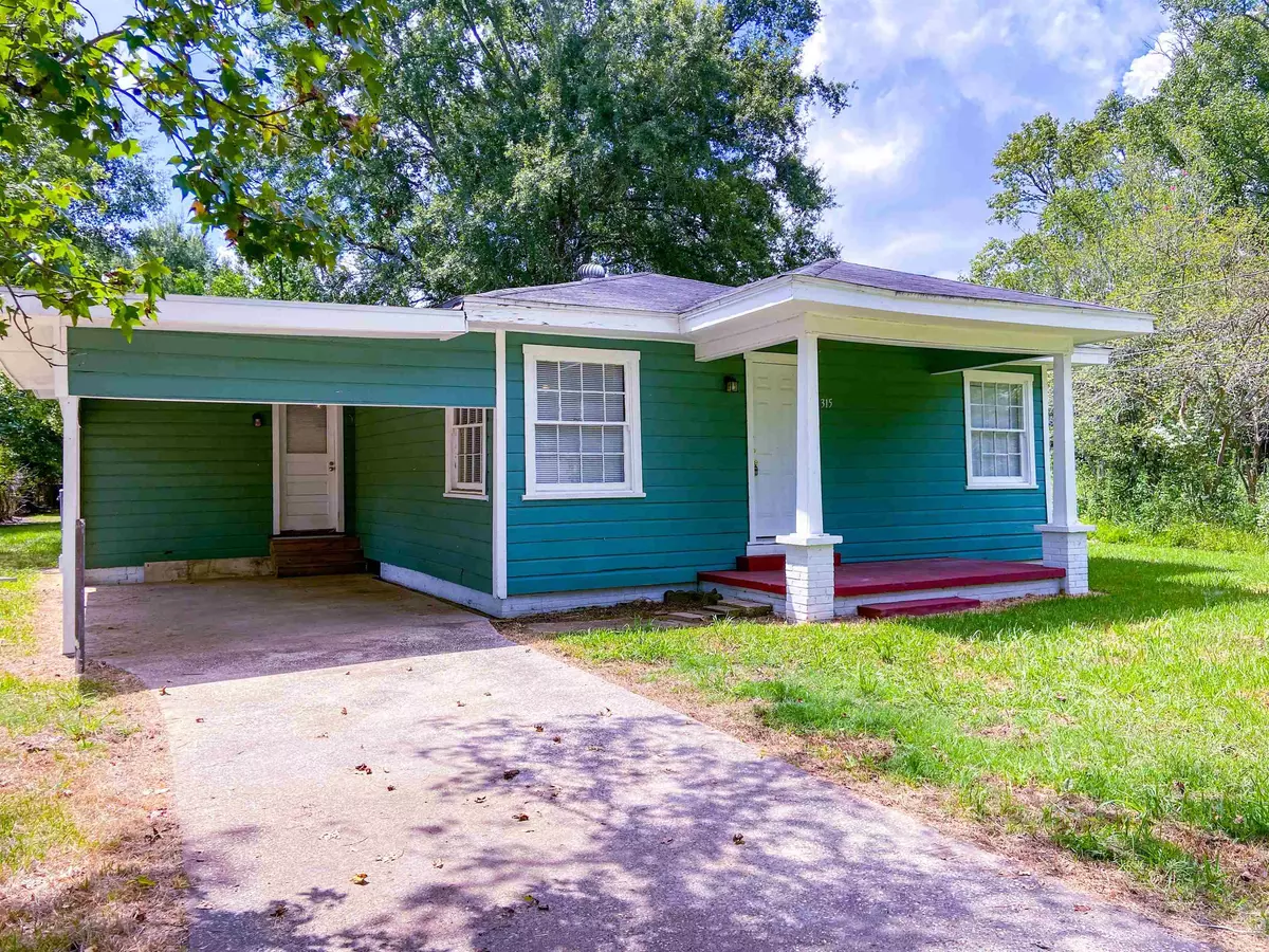 Vidor, TX 77662,315 W Bolivar
