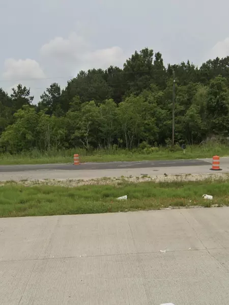 25632 I-10, Winnie, TX 77665