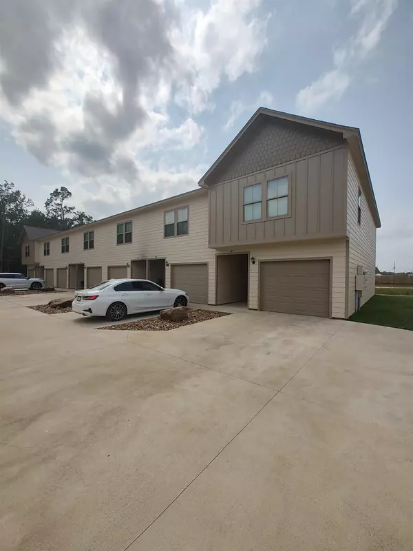 Lumberton, TX 77657,5670 Shadowend Circle #107 #unit 105