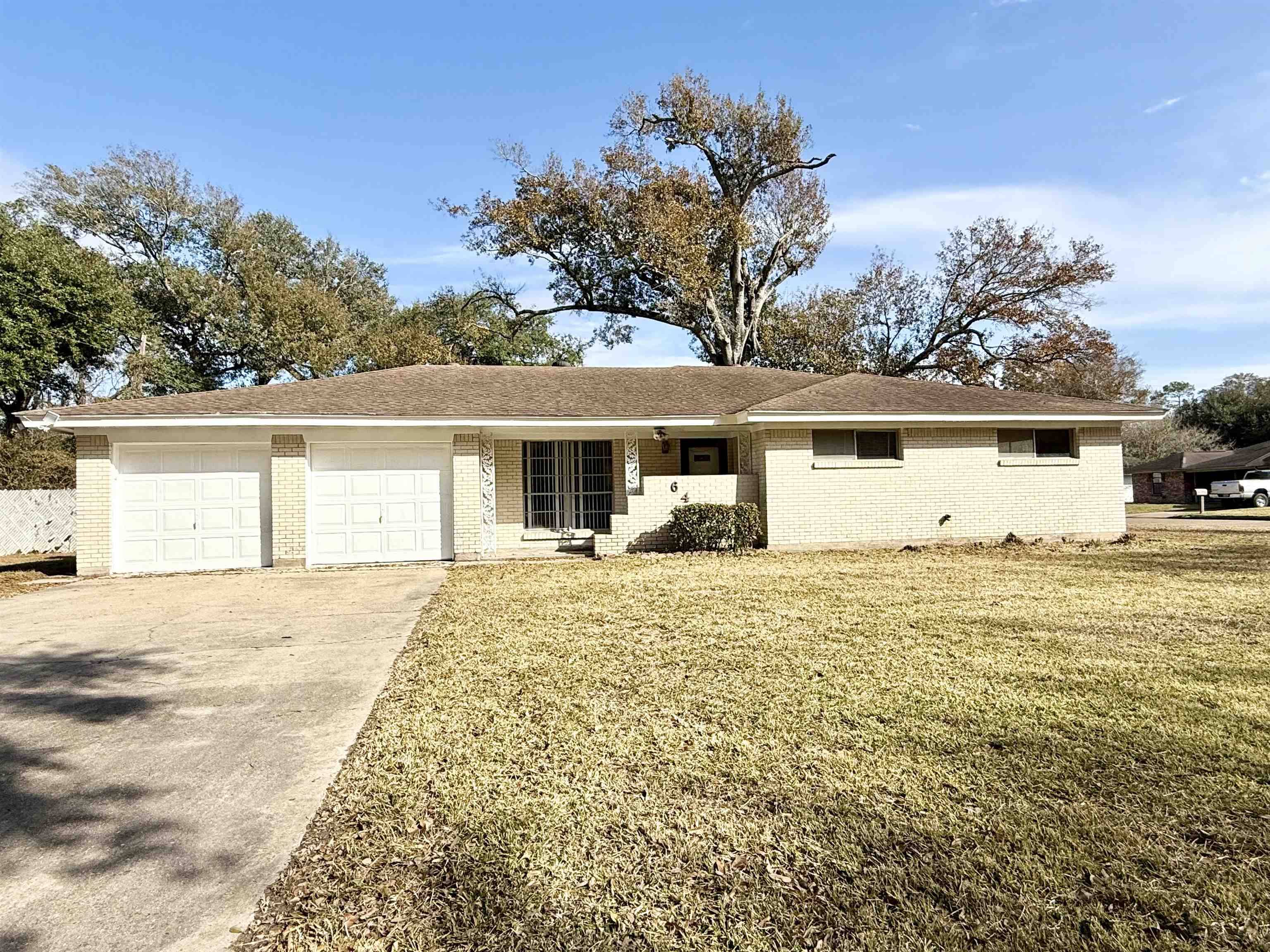 642 Gardenia, Orange, TX 77630