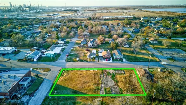 Port Arthur, TX 77640,1300 & 1320 Gulfway Dr