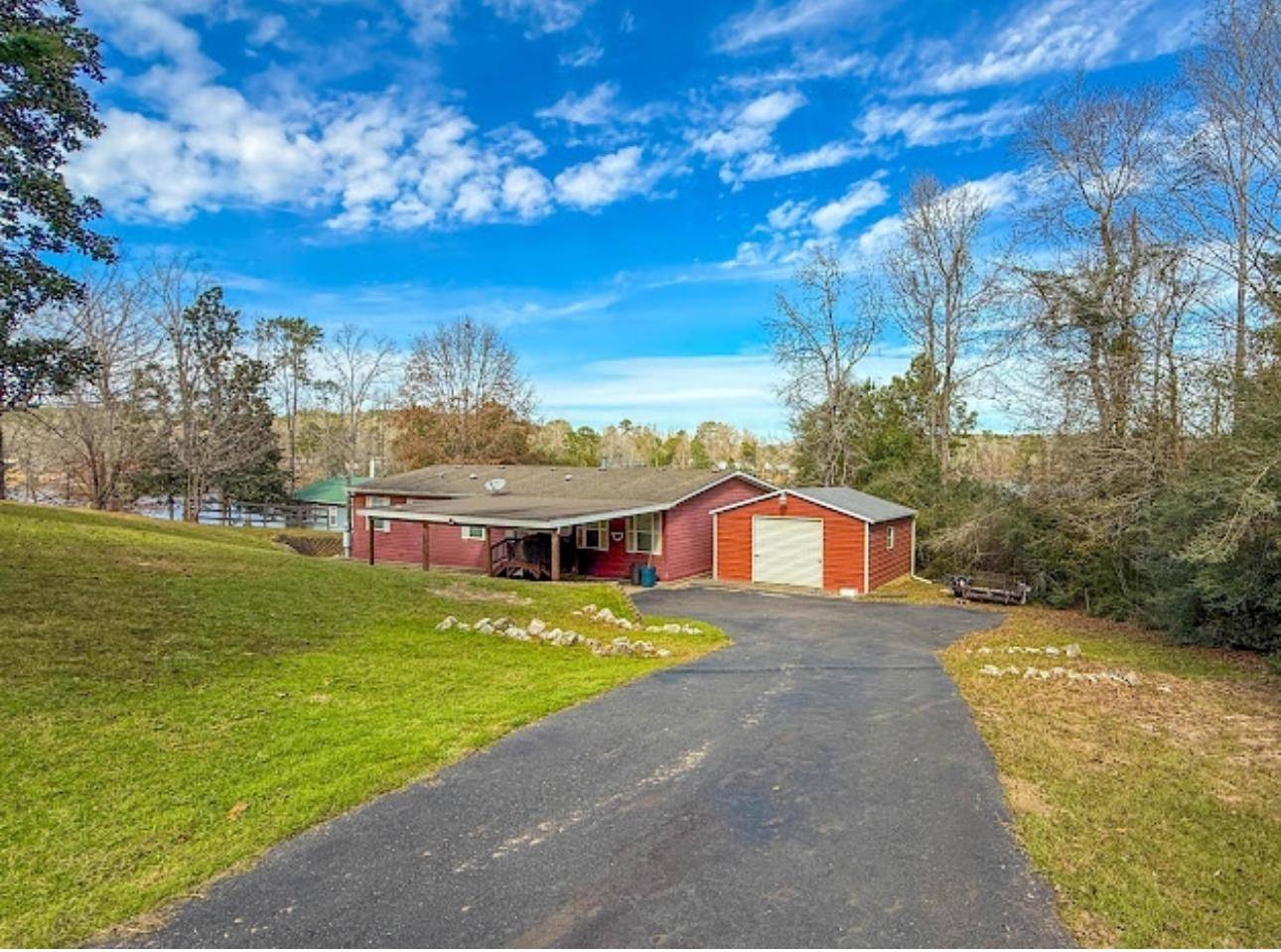 701 County road 3170, Colmesneil, TX 75938
