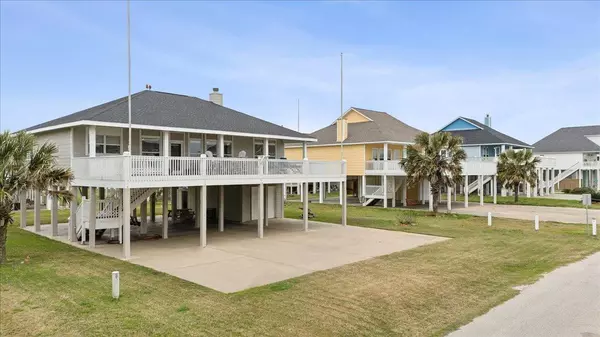 Crystal Beach, TX 77650,2295 TRINIDAD