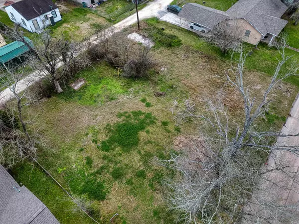 Orange, TX 77630,511 W Decatur
