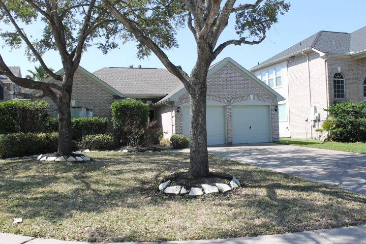 Kemah, TX 77565,431 Twin Timbers Ln