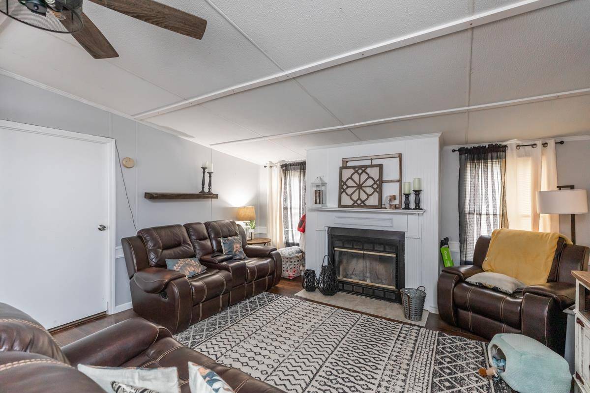 Orange, TX 77632,6838 Lazy Ln