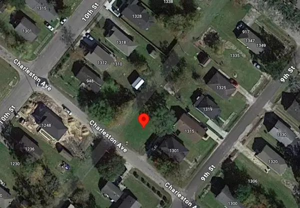 Port Arthur, TX 77640,916 Charleston Ave