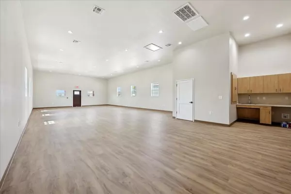 Nederland, TX 77627,1131 Atlanta Ave