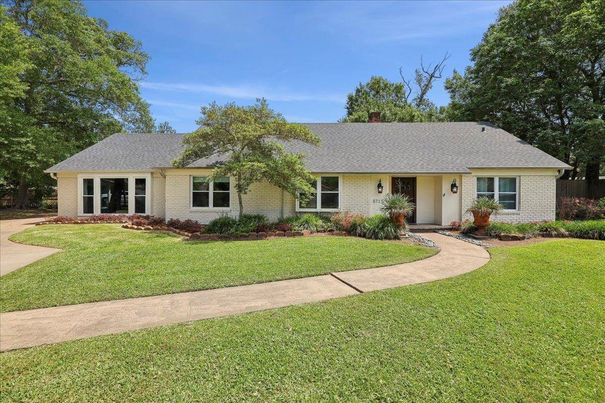 5715 Glasgow, Beaumont, TX 77706