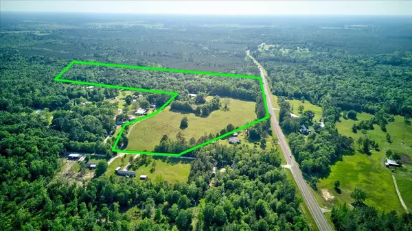 Buna, TX 77612,360 Private Road 8197