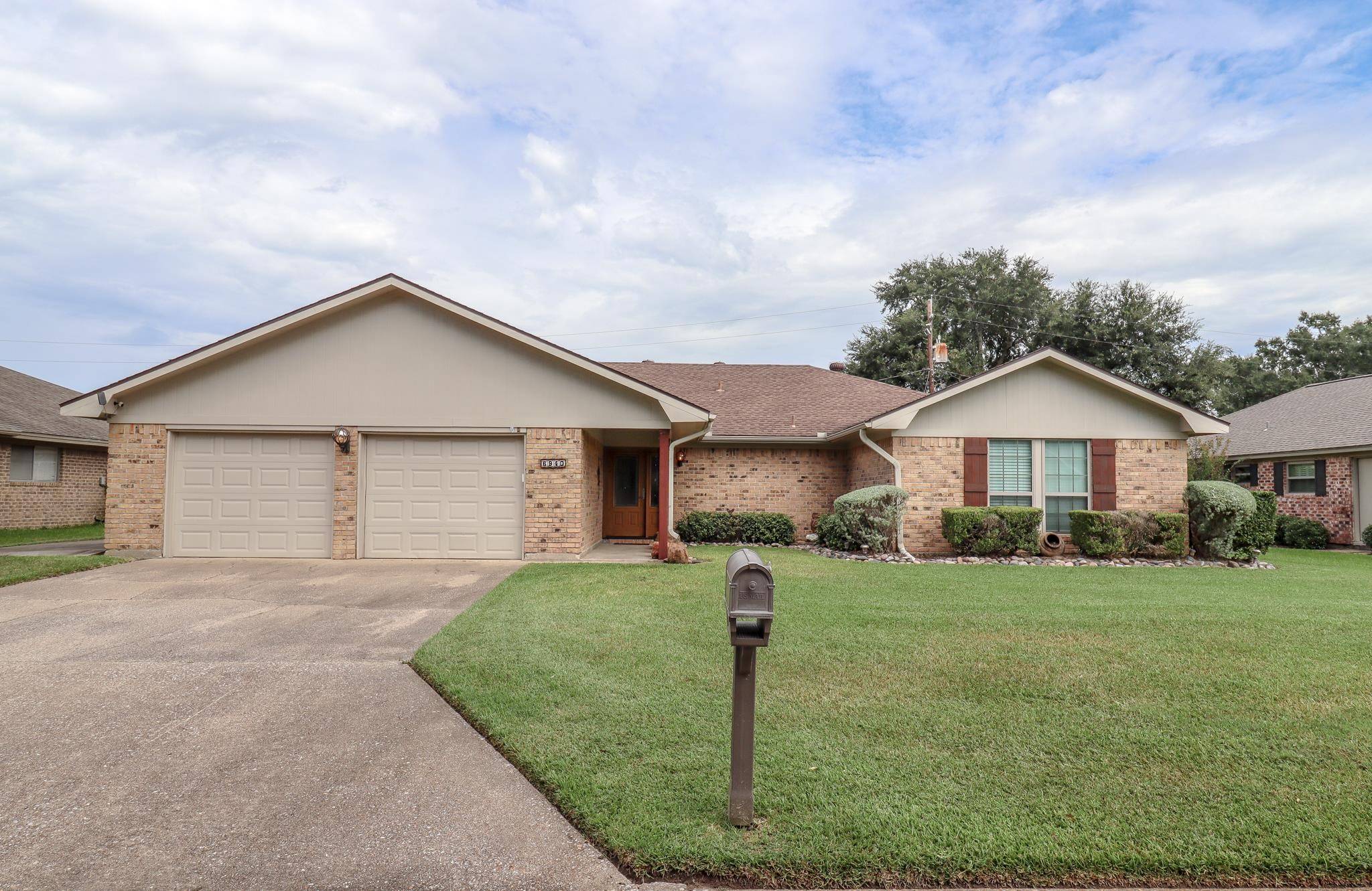 6940 Killarney Dr., Beaumont, TX 77706