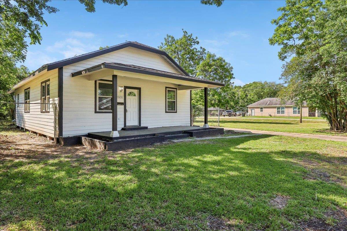 Port Arthur, TX 77640,2608 13th St