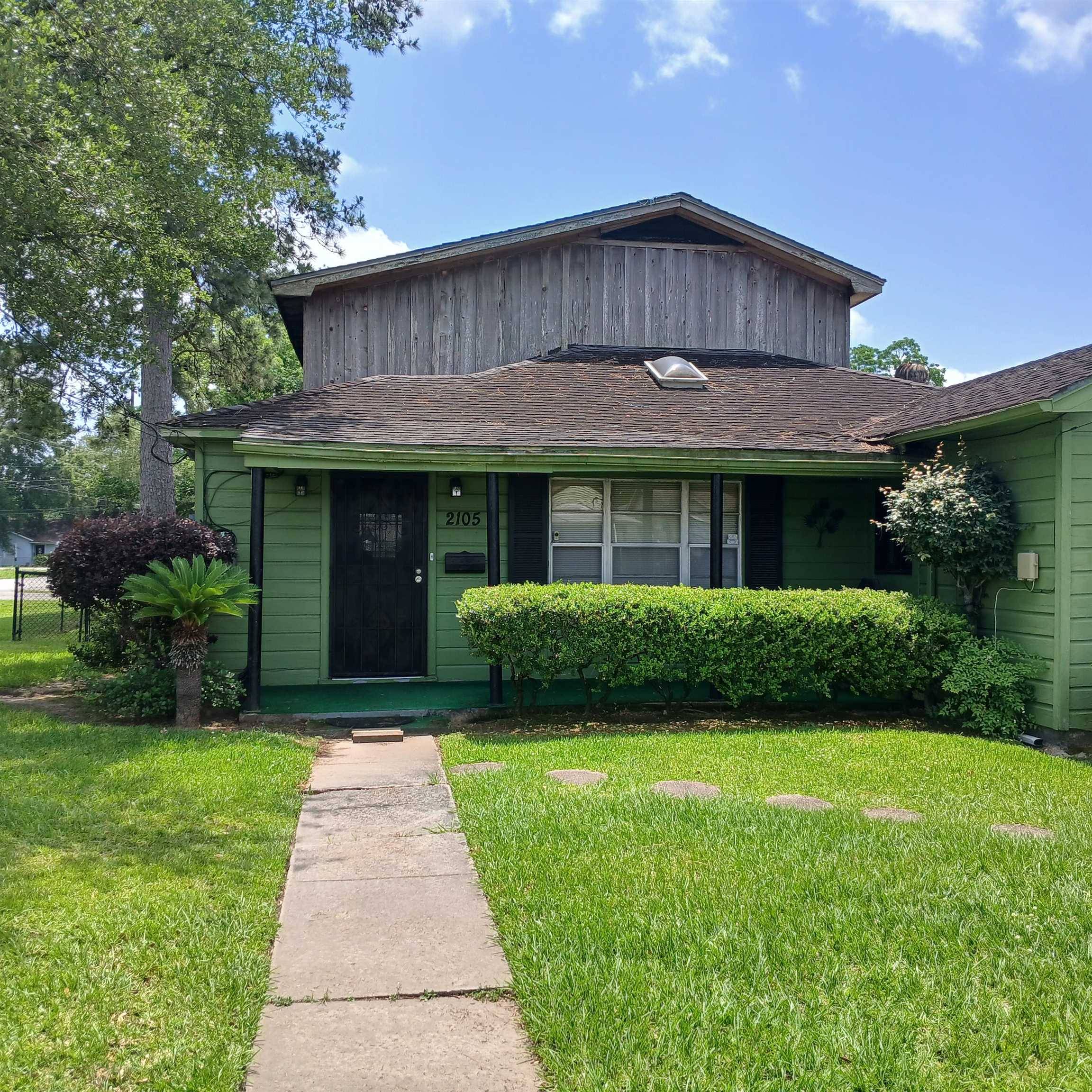 2105 EARL, Beaumont, TX 77703