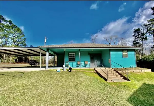 865 Sir Jim, Woodville, TX 75979