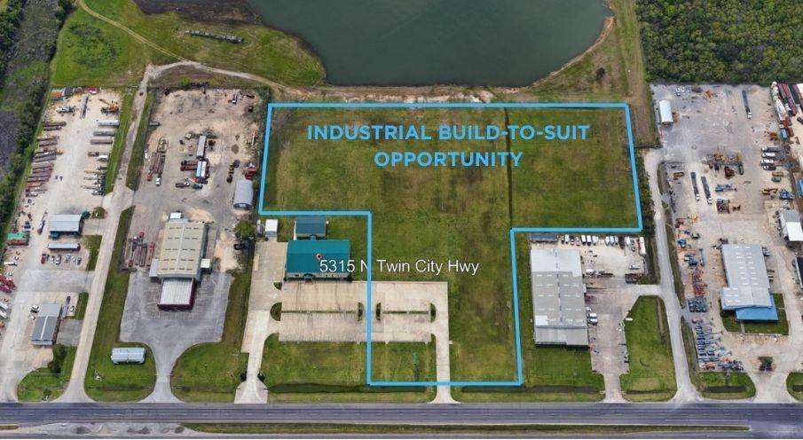5255 N Twin City Hwy, Nederland, TX 77627