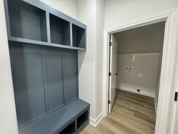 Vidor, TX 77662,1270 SS Brewer