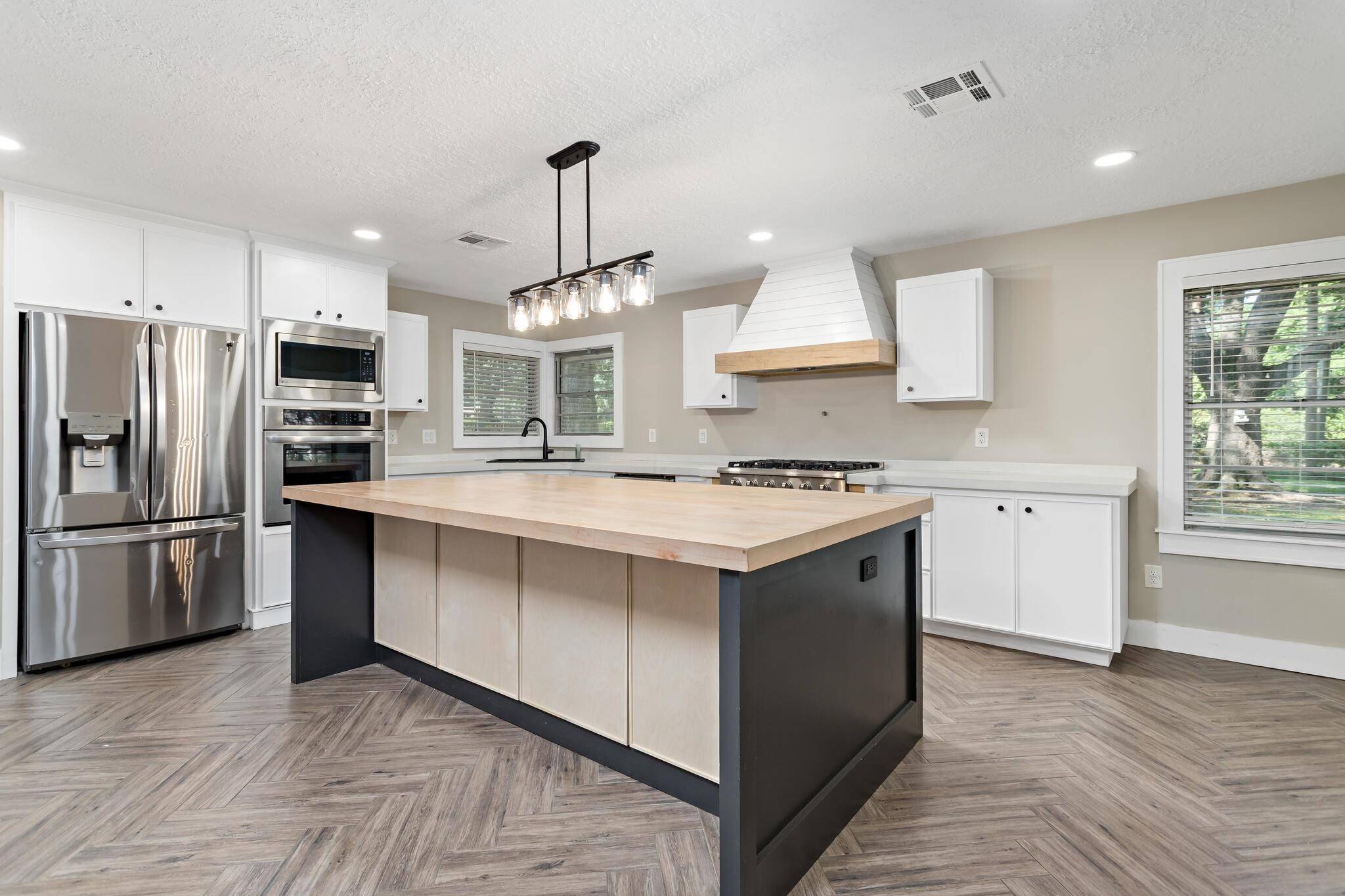 Beaumont, TX 77706,735 Belvedere