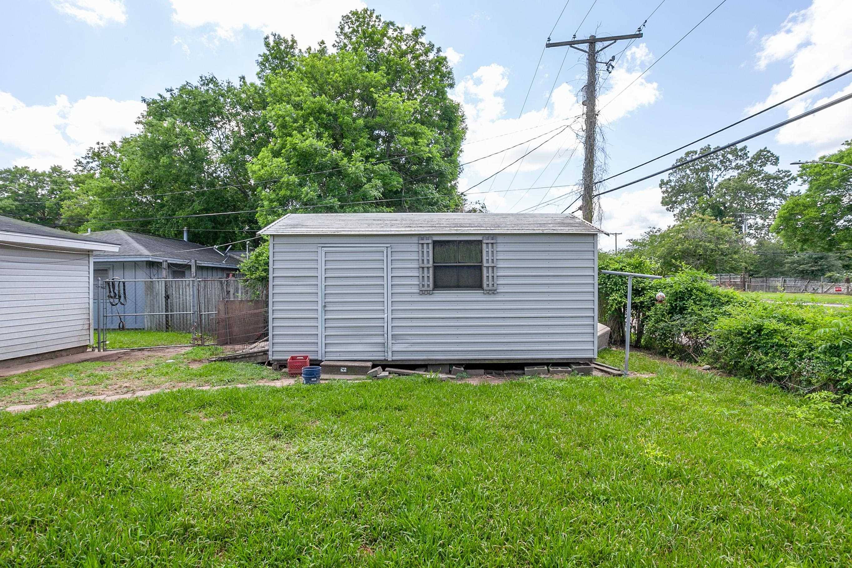 Beaumont, TX 77707,5060 Swallow